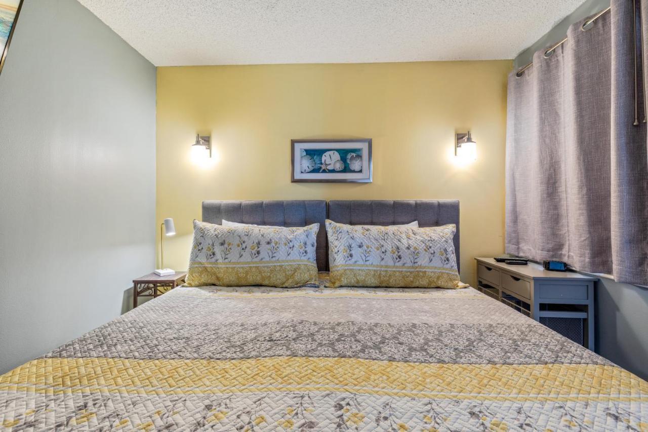 Carolina Reef 305 * Myrtle Beach