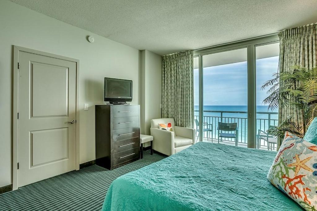Apartment Fabulous Ocean Front Penthouse