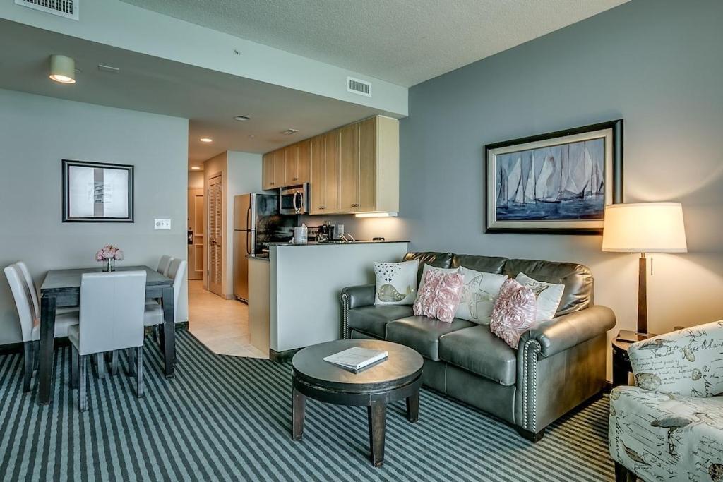 Apartment Fabulous Ocean Front Penthouse