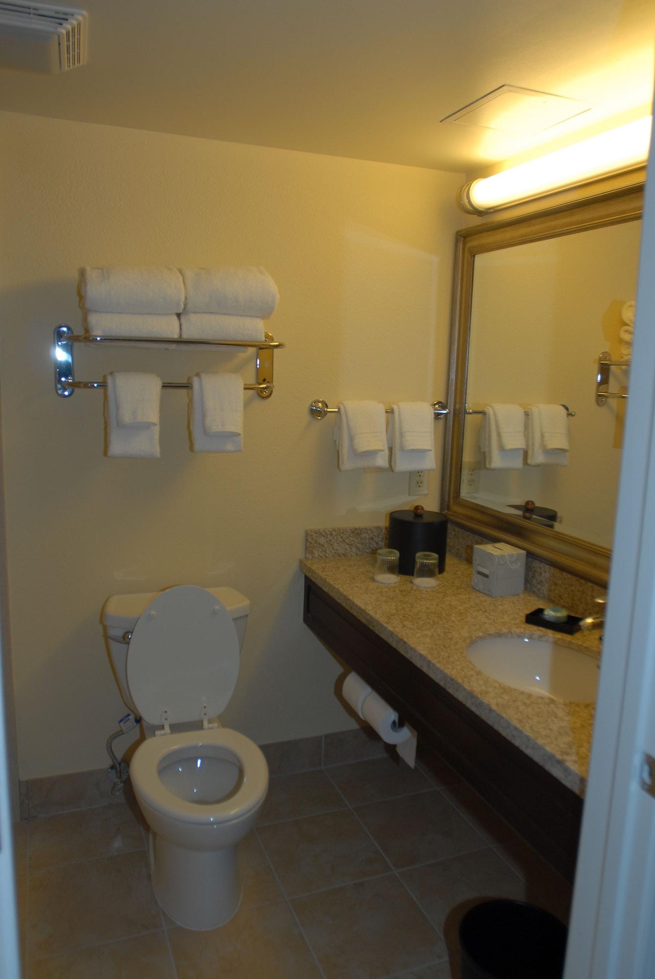 Aqua Hotel 3*