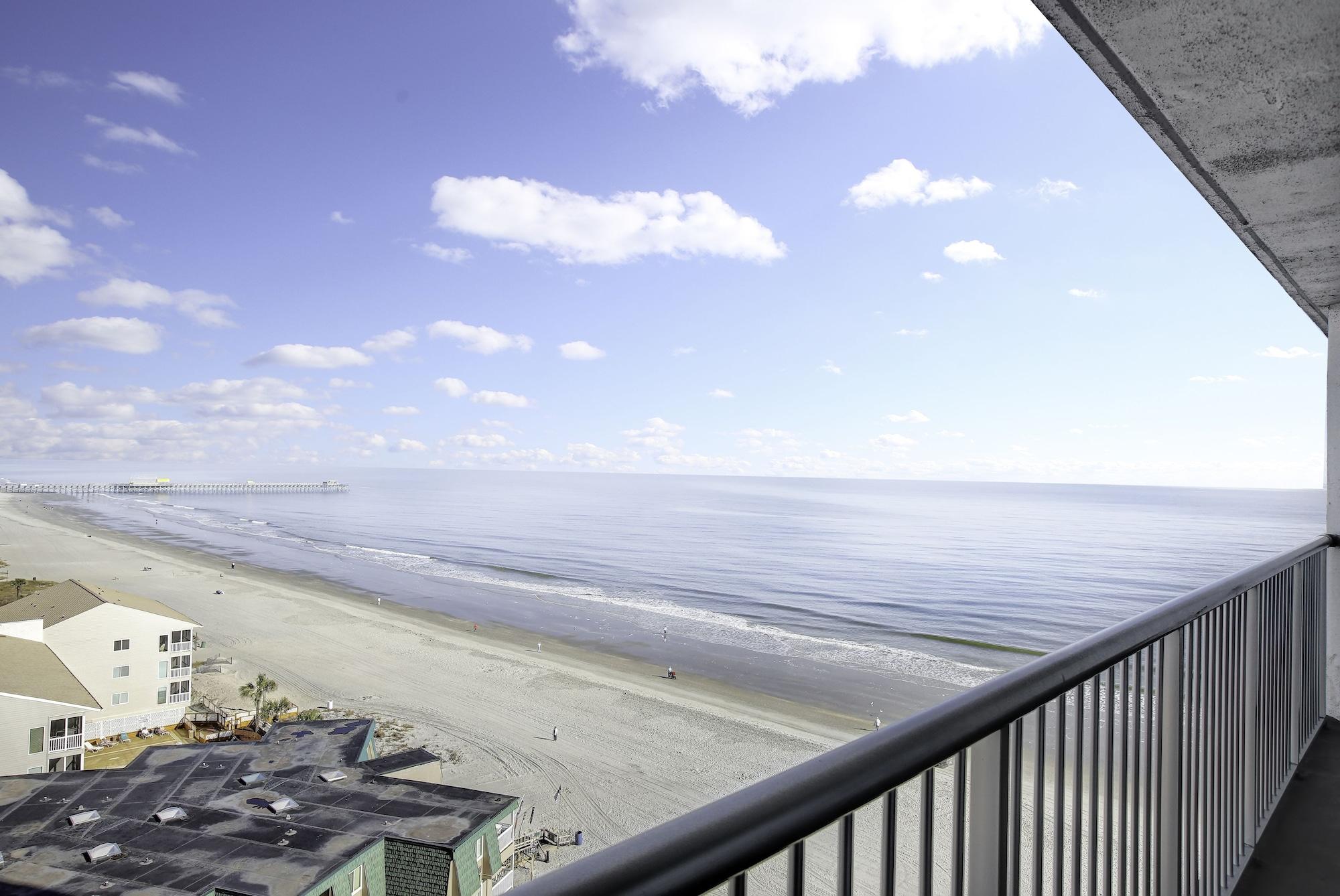 Resort Sands Ocean Club