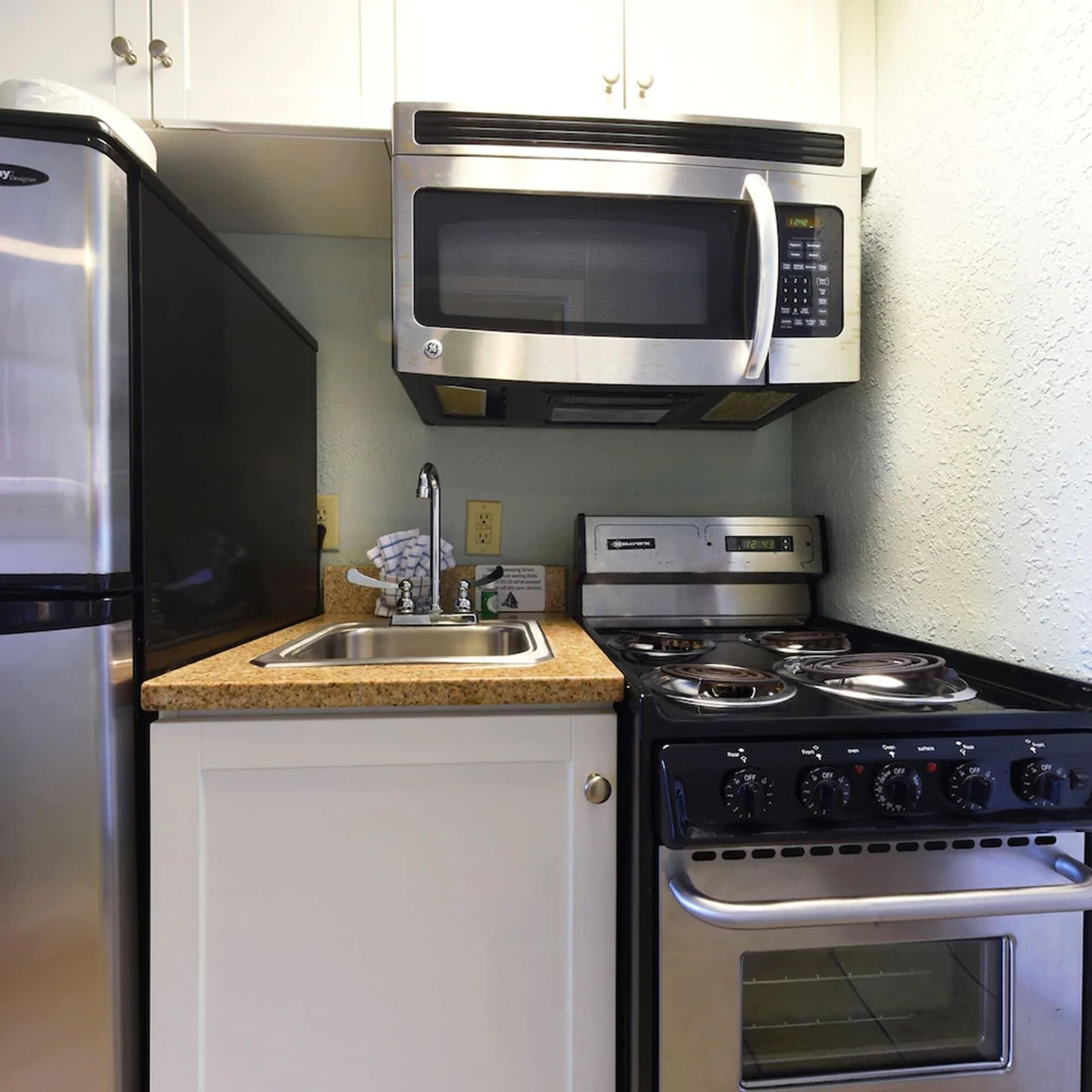 Castle By Patton Hospitality Resort 2*