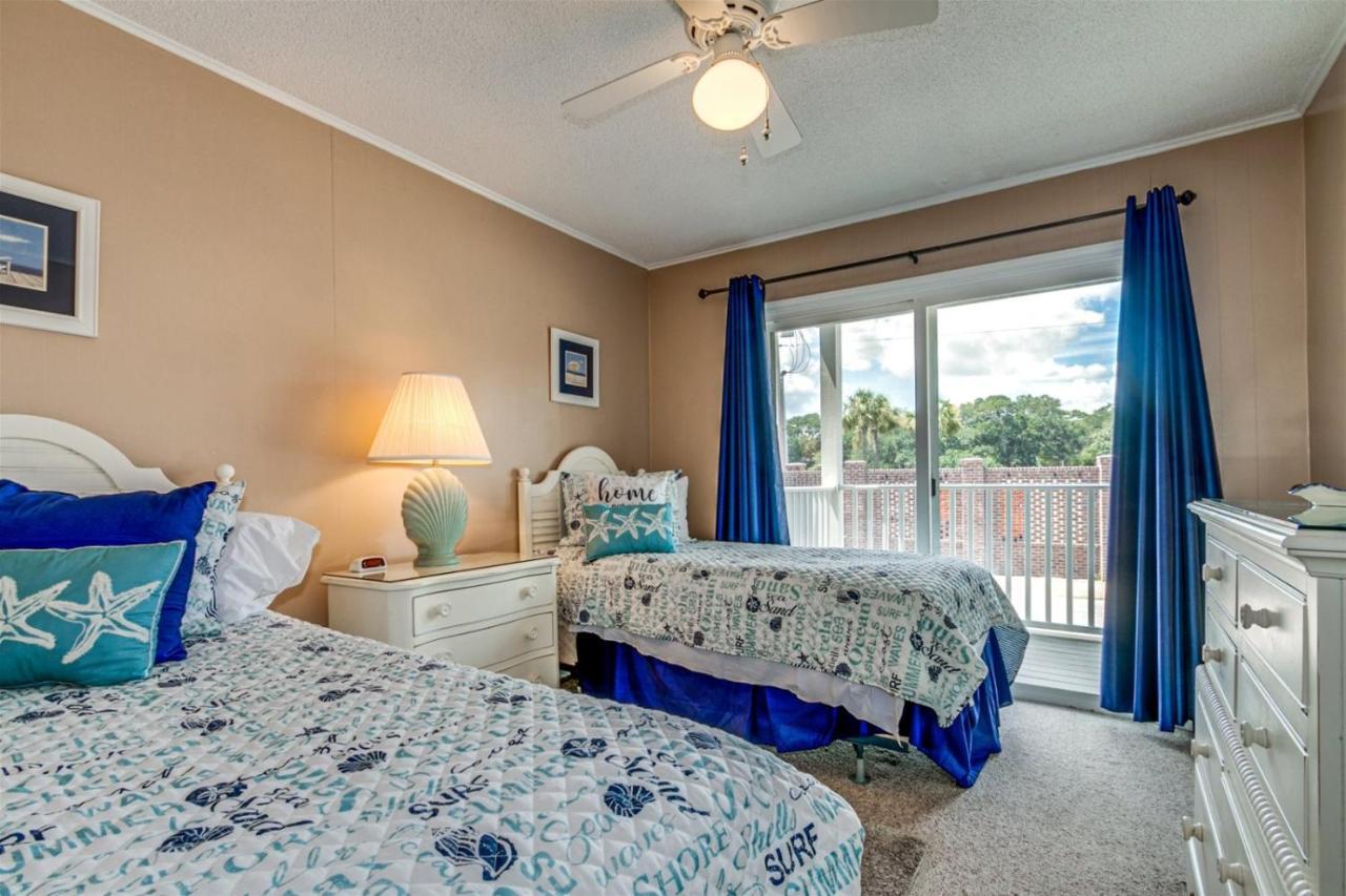 Surfside Floral Villas E17