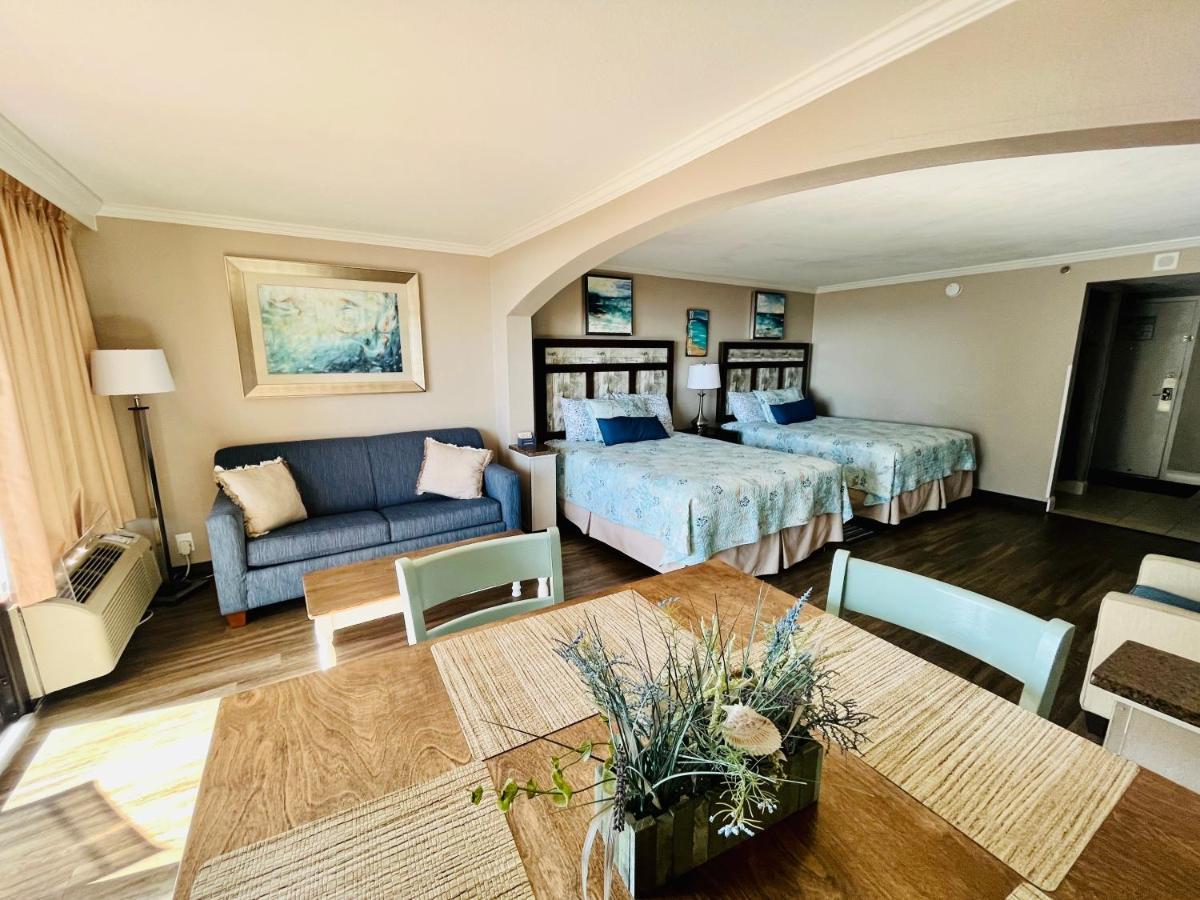 Gone Coastal. Apartment *