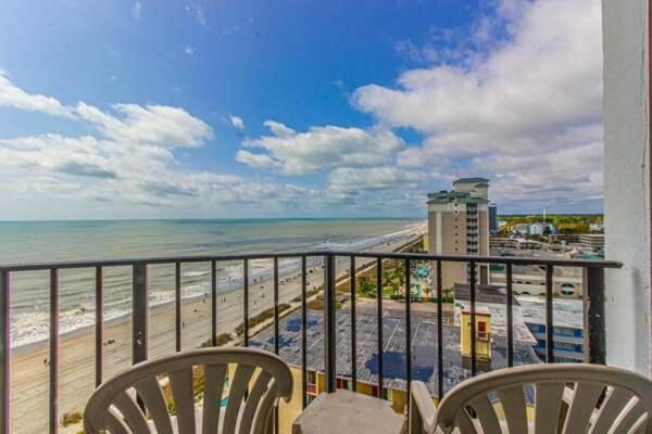Oceanview 1 Bedroom - Spacious With Awesome Views! Palace 1009 - Sleeps 4 Guests *