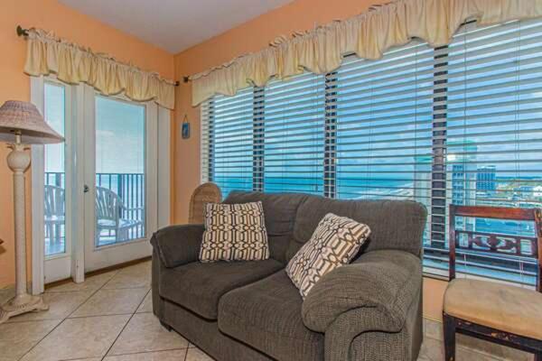 Holiday home Oceanview 1 Bedroom - Spacious With Awesome Views! Palace 1009 - Sleeps 4 Guests