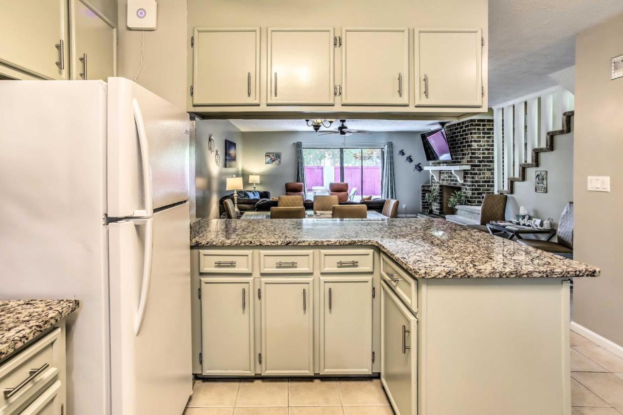 Holiday home Charming Myrtle Townhome Walk To Myrtle Beach