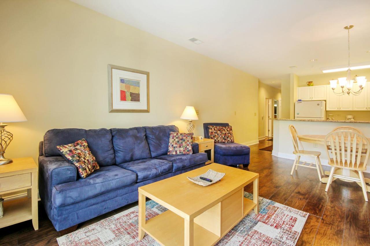 Apartment 1017 World Tour Blvd -204