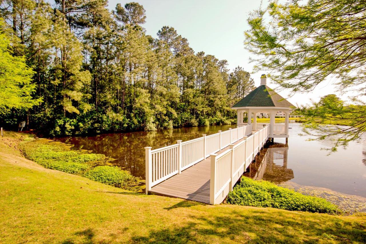 Apartment 1017 World Tour Blvd -204 *