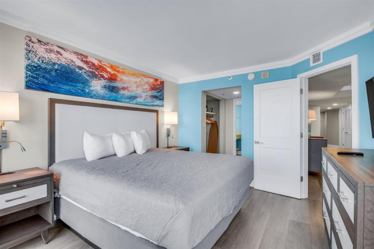 Grand Cayman 1253 *