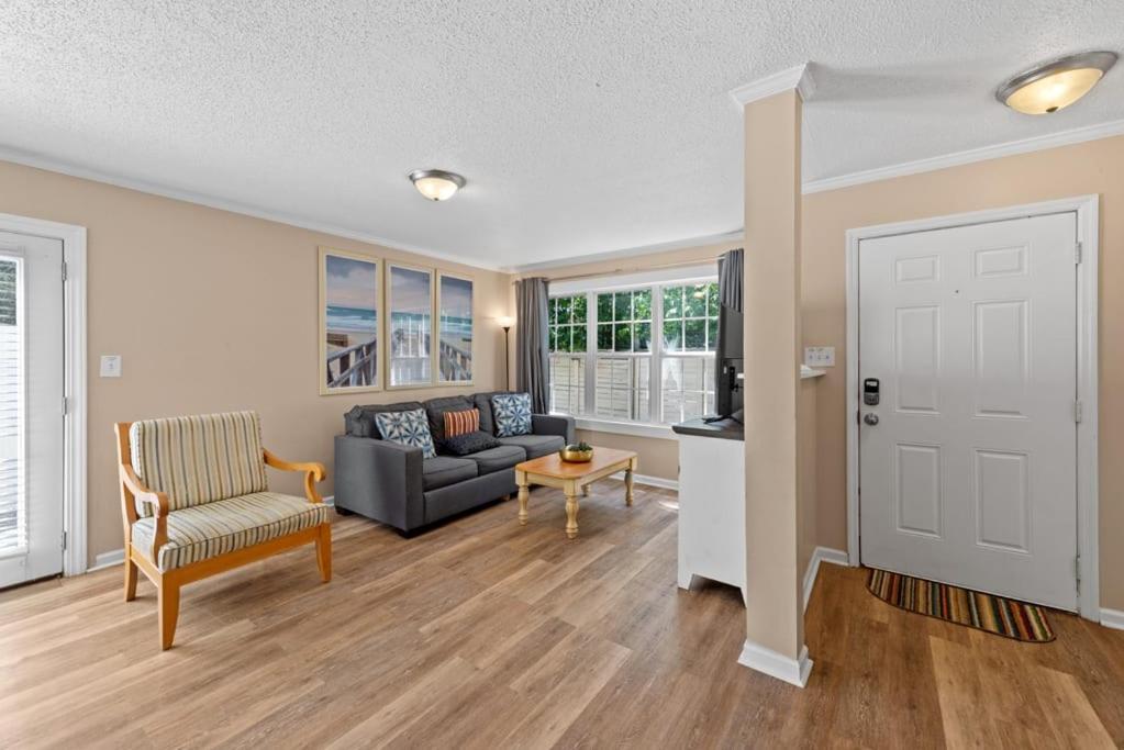 Bright Duplex 2br Walking Distance From The Apartment Myrtle Beach