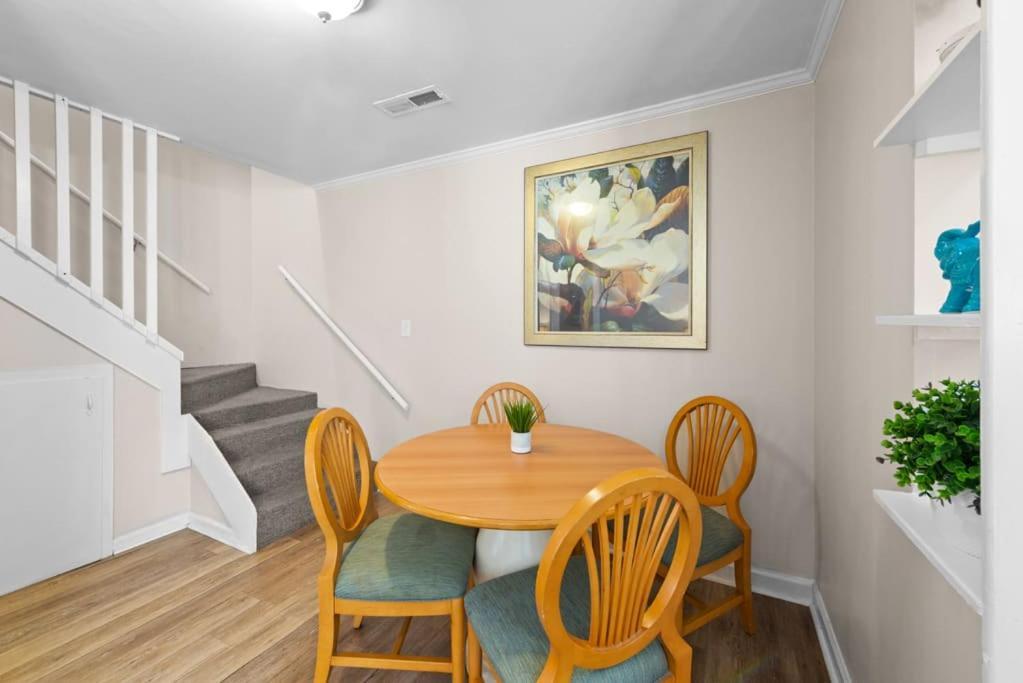 Bright Duplex 2br Walking Distance From The