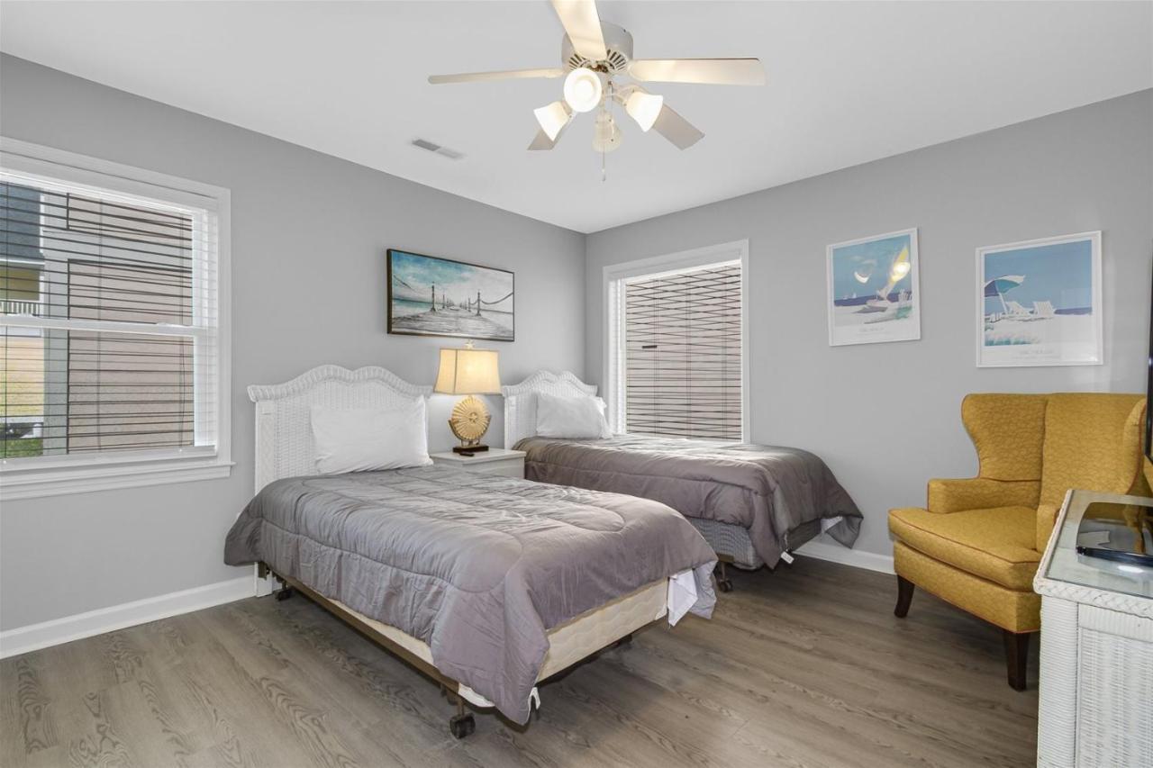 Admiral Quarters II #14 Holiday home Myrtle Beach