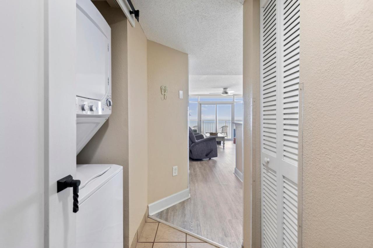 Beachfront 2br/2ba Atlantica By Hosteeva Apartment