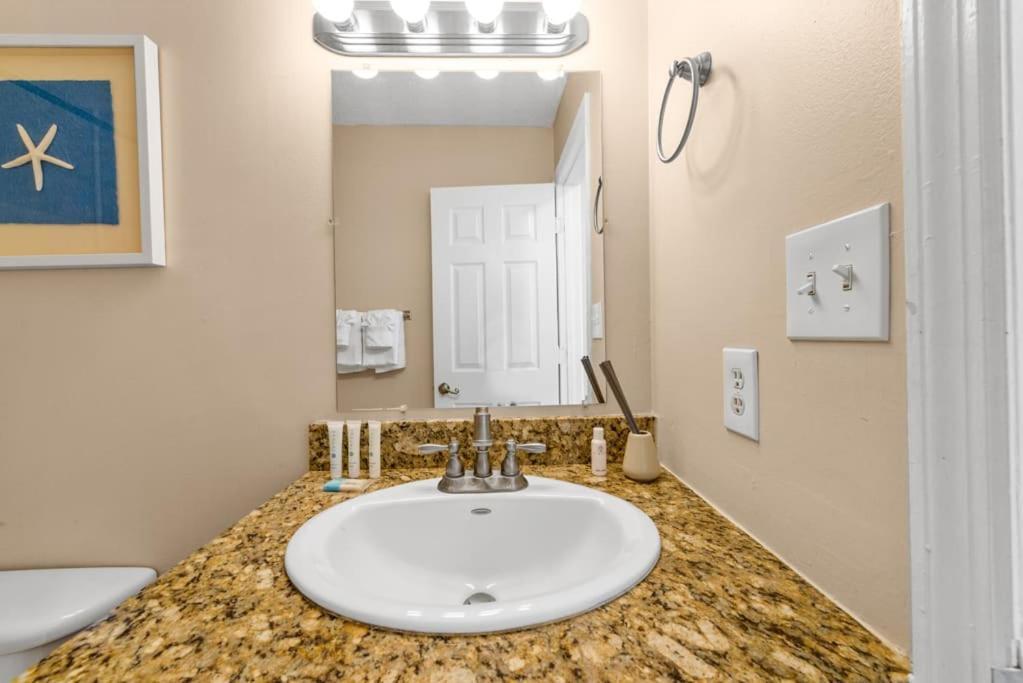 Bright Duplex 2br Walking Distance From The Apartment *