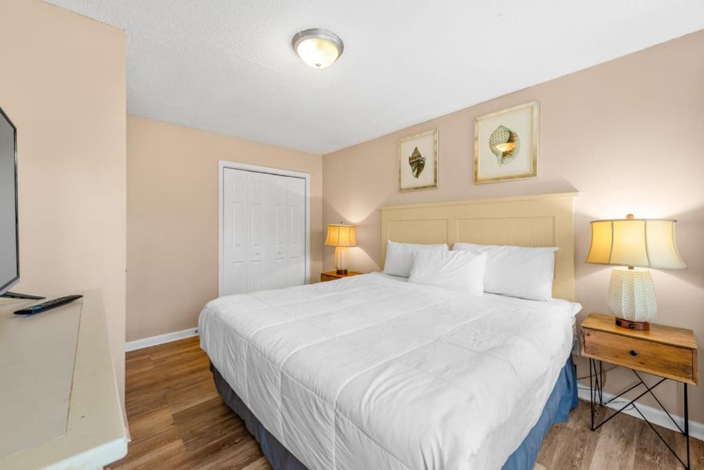 Bright Duplex 2br Walking Distance From The * Myrtle Beach