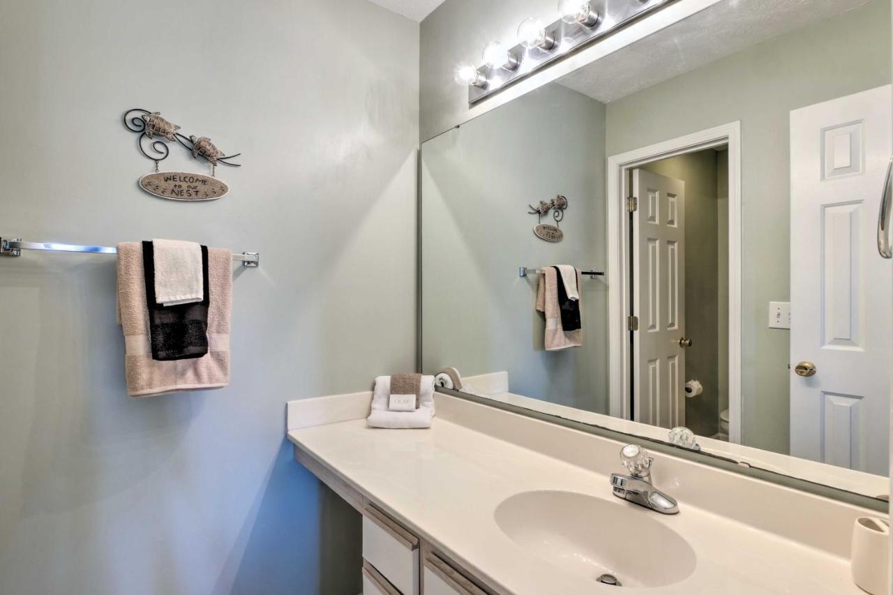 Sunny Myrtle With Amenities! Apartment