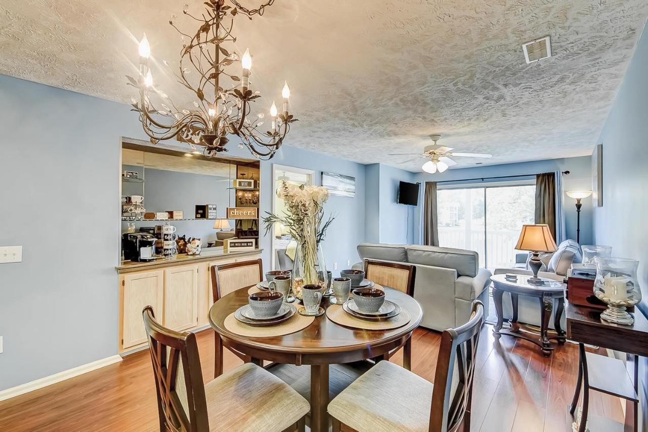 Coastal Compass Apartment *