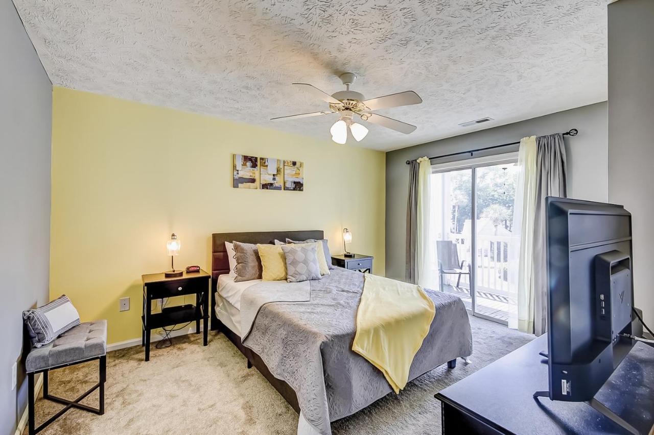 Coastal Compass Apartment
