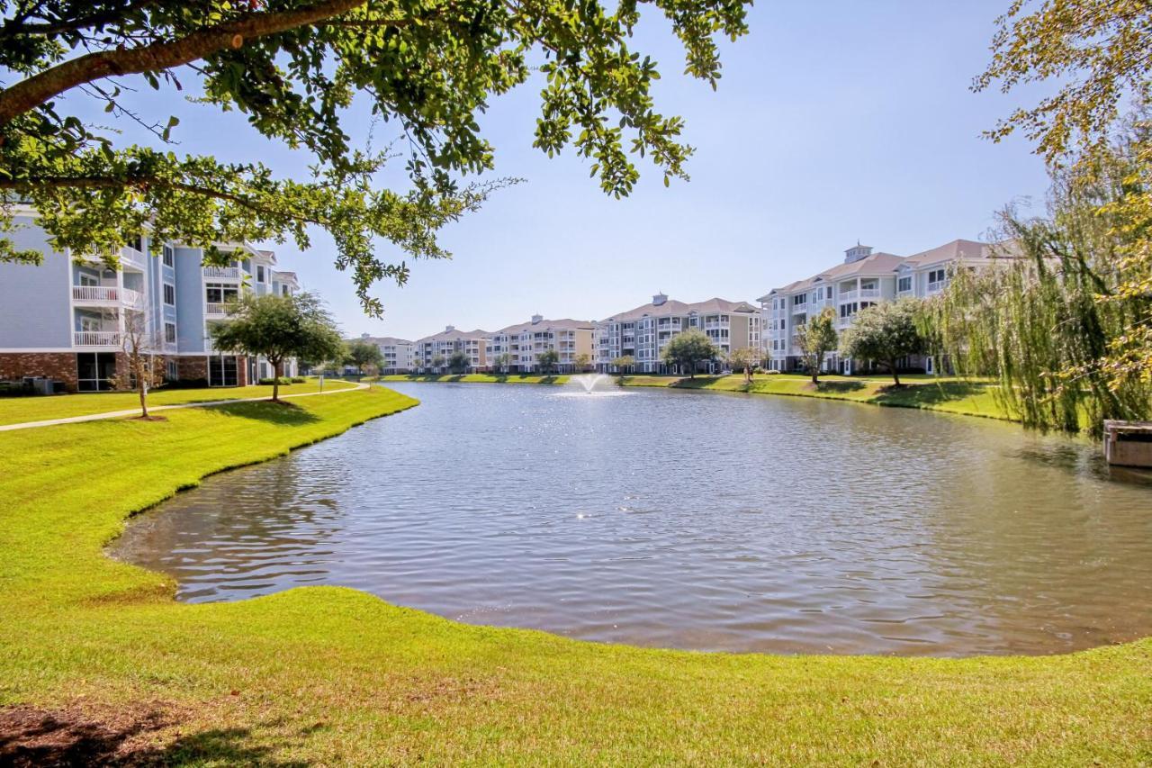 Luster Leaf 105 Apartment