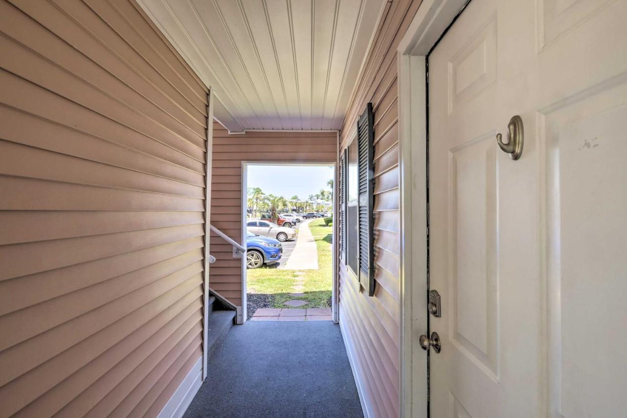 Sunny Myrtle With Amenities! *