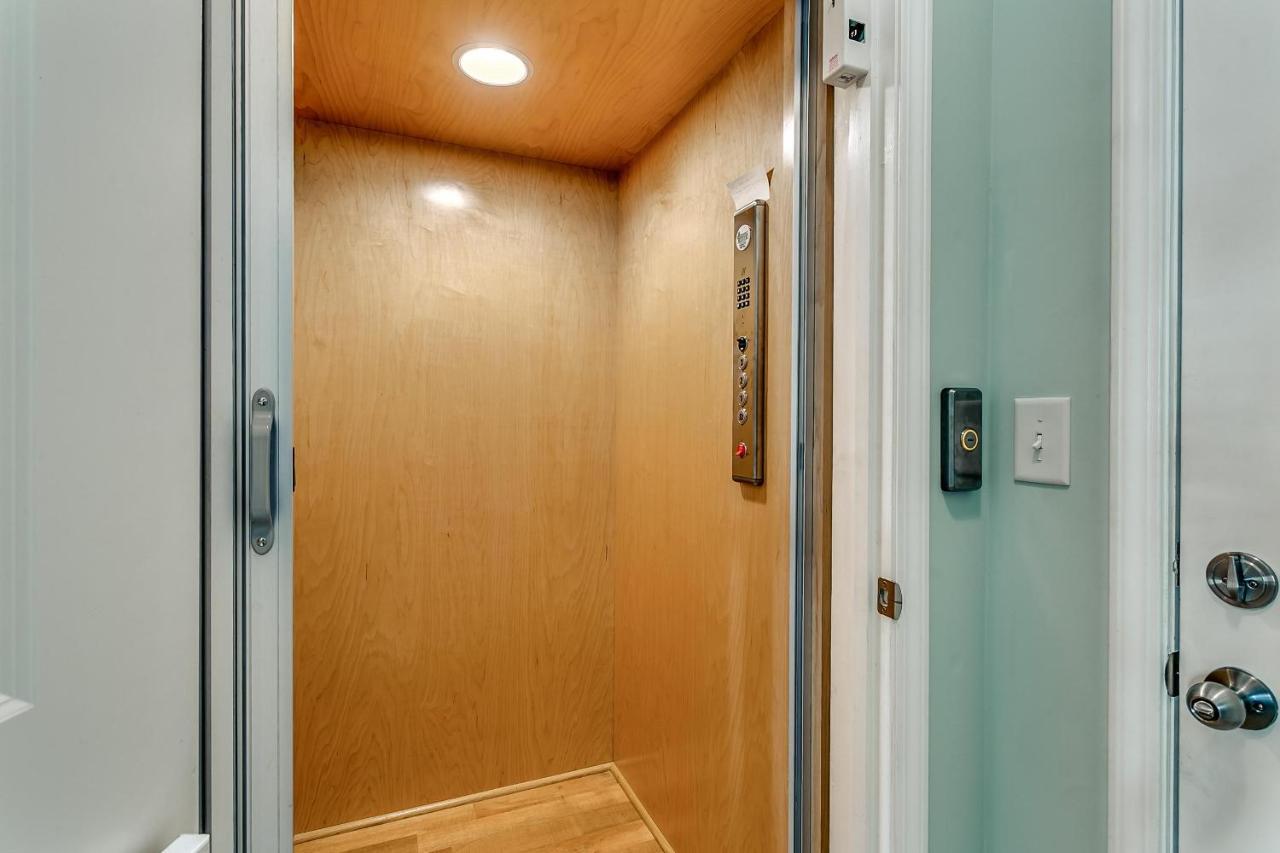 Sands House 308