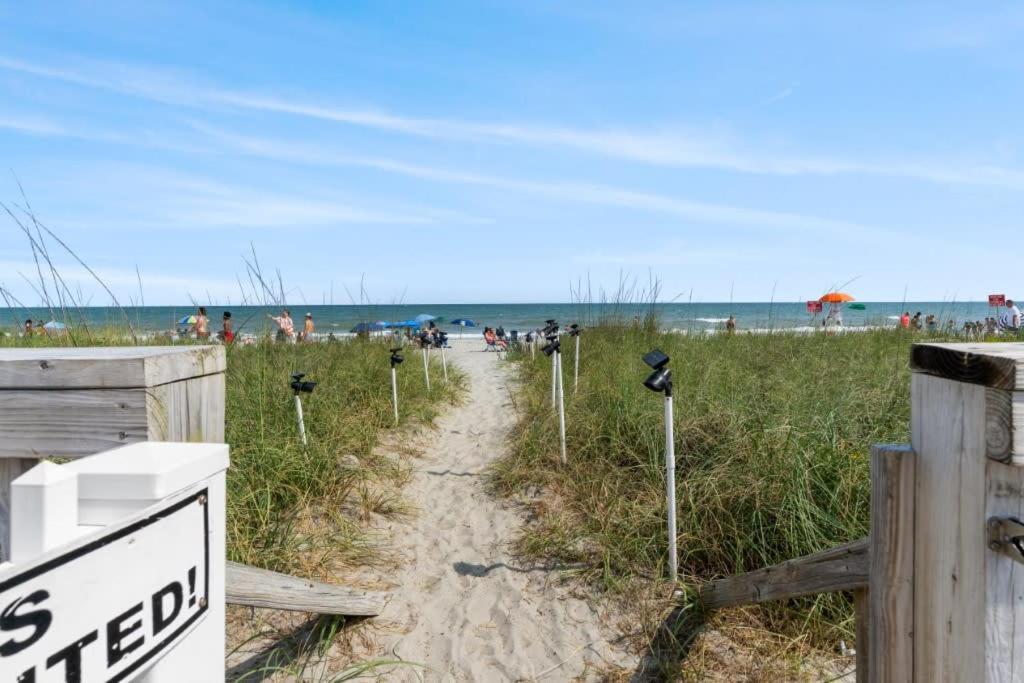 Apartment Charming 1br With Pool And Direct Beach Access Myrtle Beach