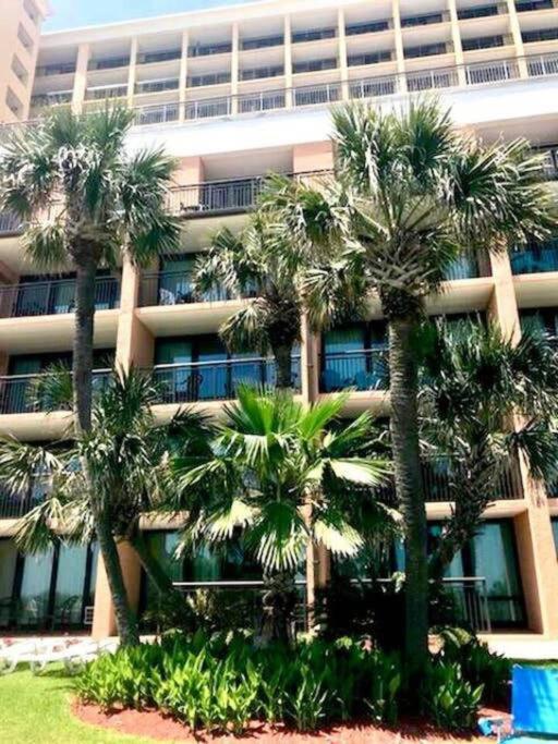 Apartment *fabulous Ocean View Studio*king Bed*great Pools, Hot Tubs*m41 Myrtle Beach