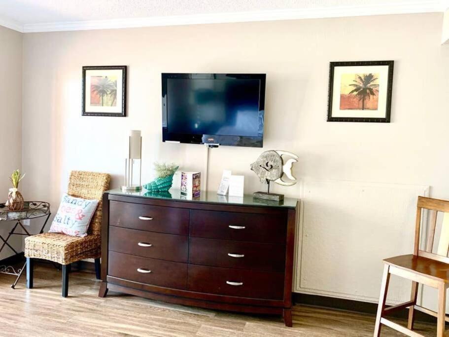 Apartment *fabulous Ocean View Studio*king Bed*great Pools, Hot Tubs*m41 Myrtle Beach