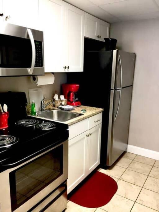 *fabulous Ocean View Studio*king Bed*great Pools, Hot Tubs*m41 Apartment