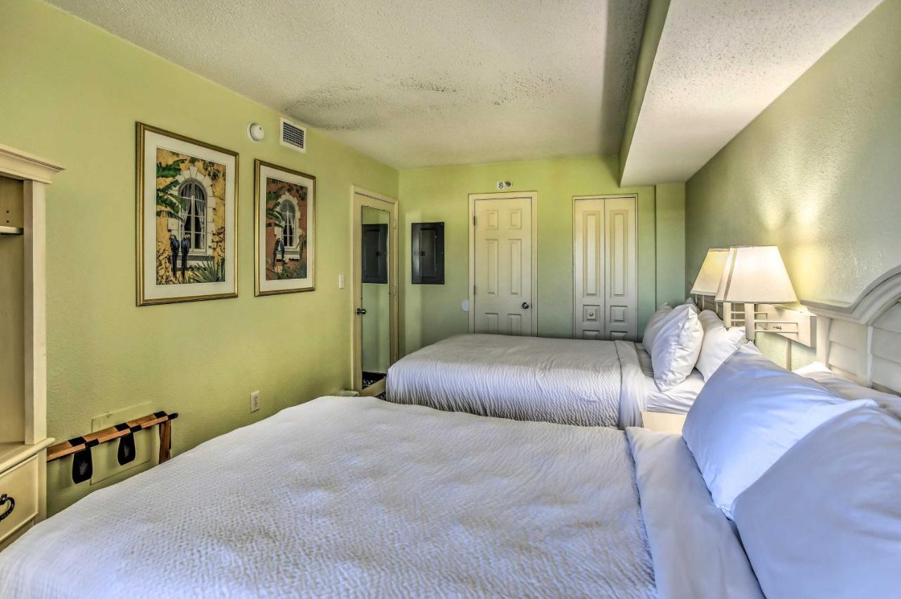 Ocean View And Access To Pool, And *