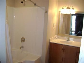 Sea Hawk Oceanfront 2*