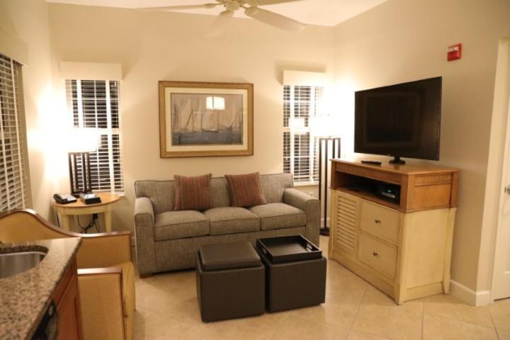 Unit At The Sheraton Broadway Plantation *