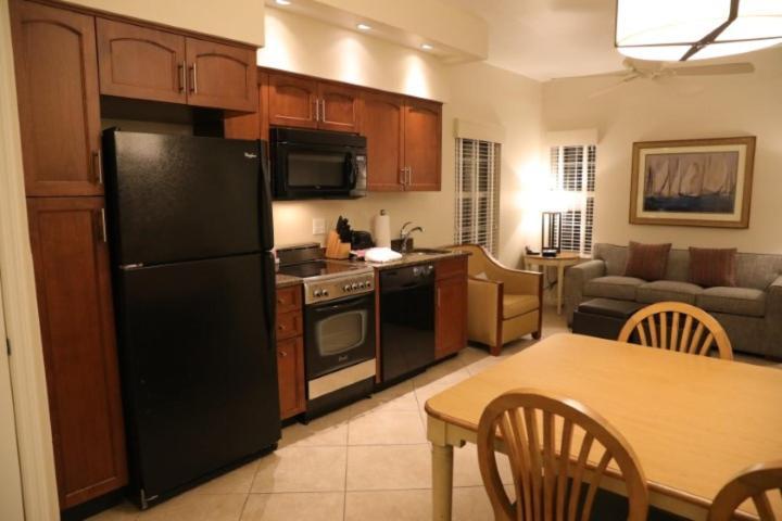 Unit At The Sheraton Broadway Plantation *
