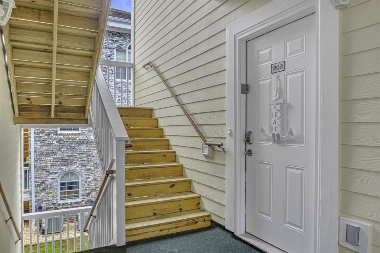 202-4705 Myrtlewood Myrtle Escape! Holiday home