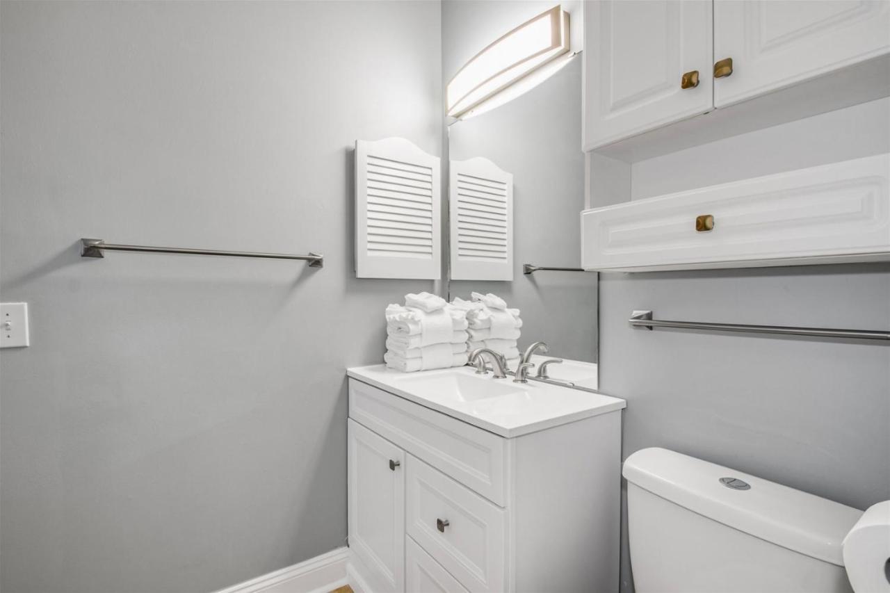 202-4705 Myrtlewood Myrtle Escape!
