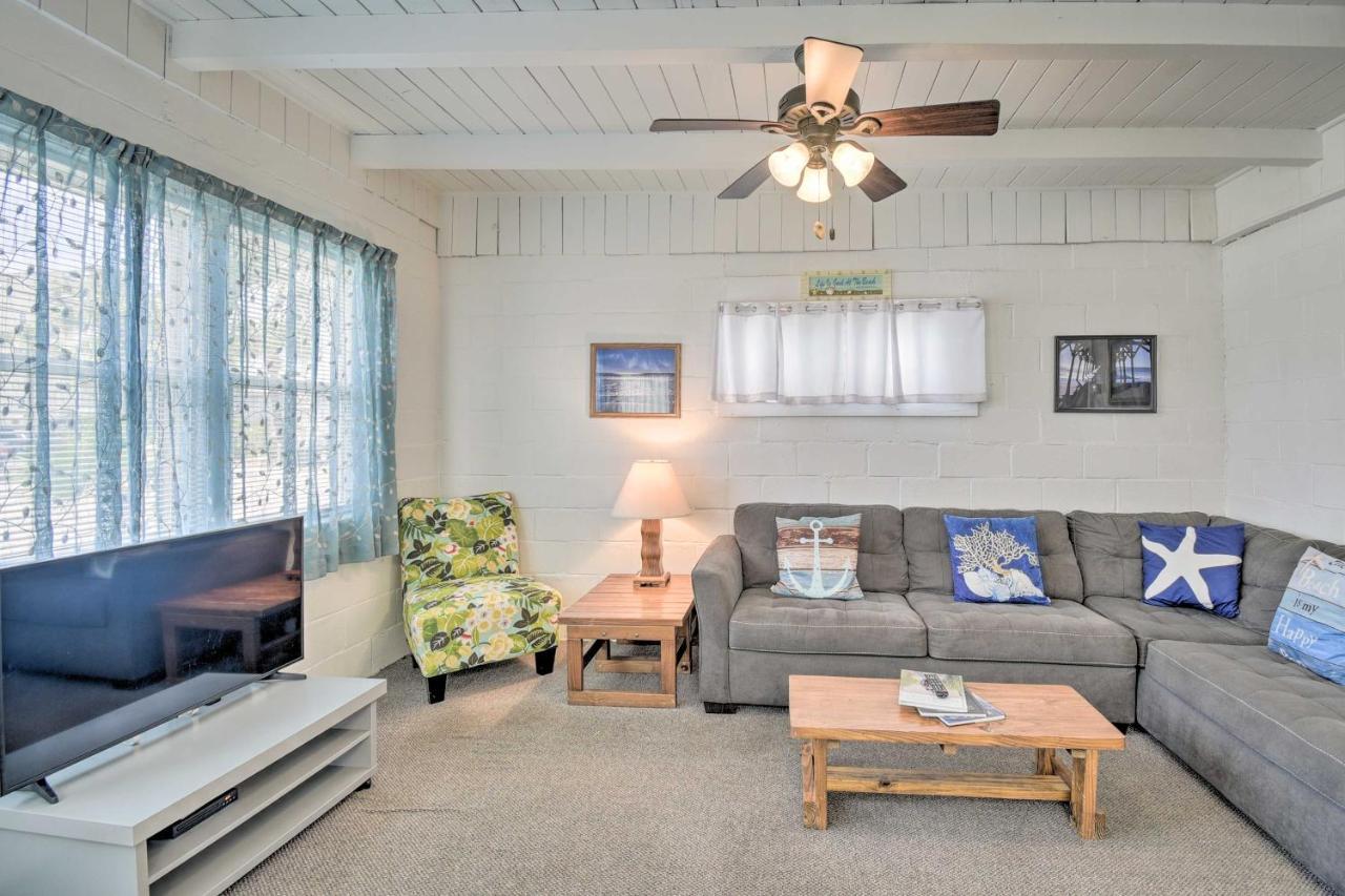 Holiday home Bright Myrtle Steps To The Beach!