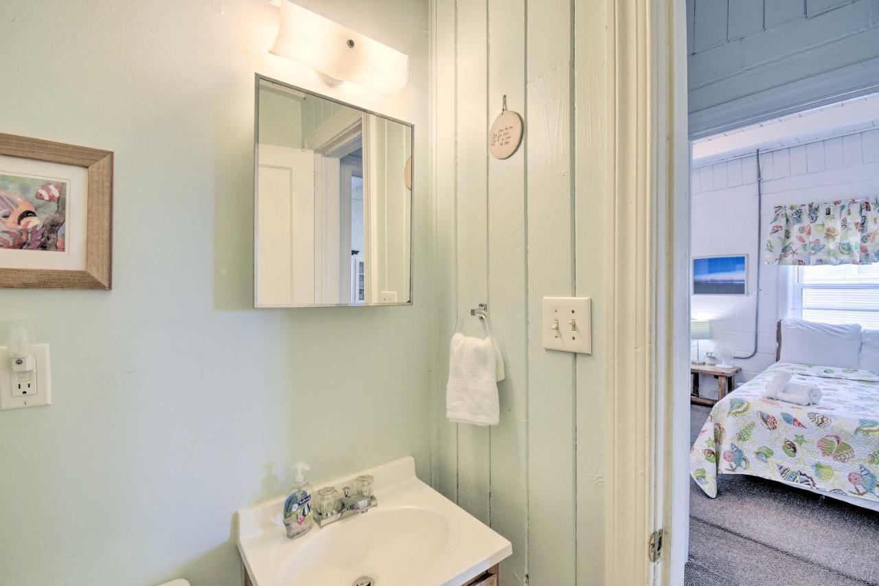 Holiday home Bright Myrtle Steps To The Beach! *