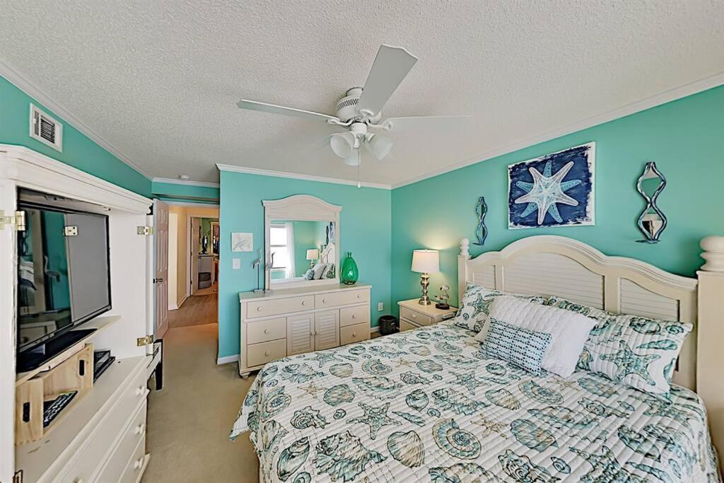 *2br Oceanfront Retreat*king Ensuite*pool*nmb Cherry Grove*pc4 Apartment *