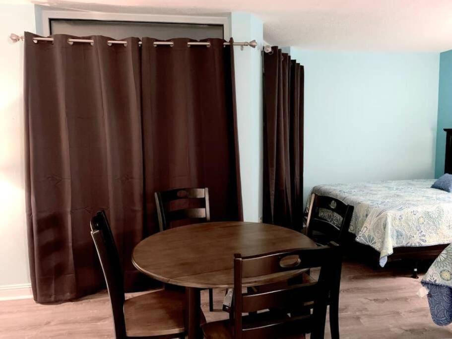 *wonderful Amenities*queen Beds * Pools & More*c50 * Myrtle Beach