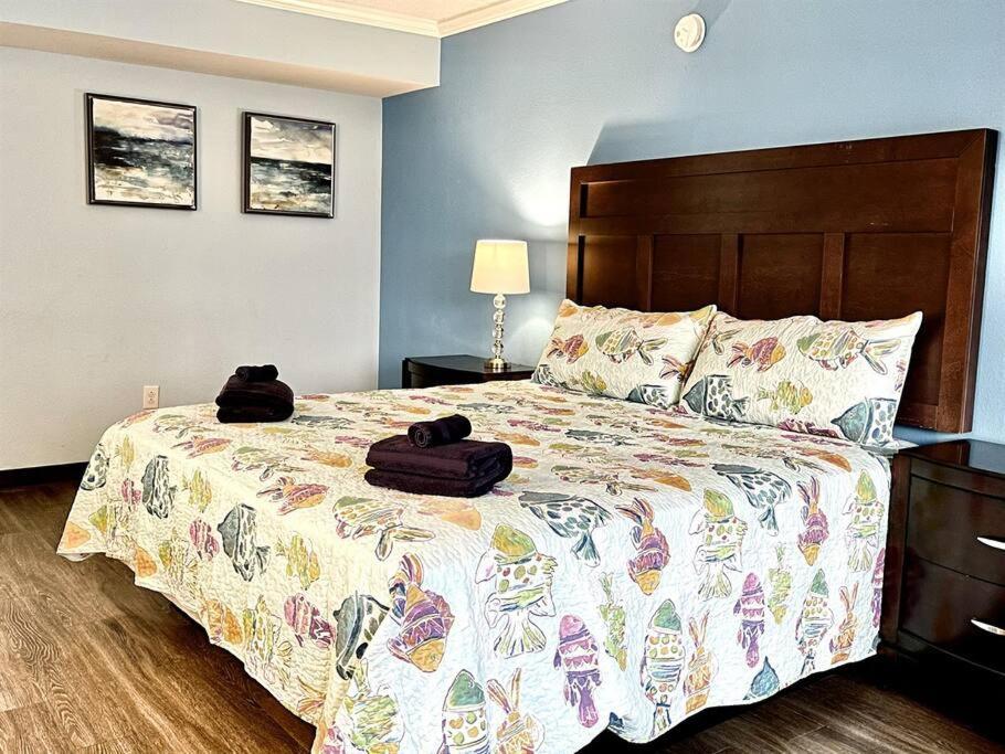 Apartment *incredible Sunsets* King Bed *great Pools, Hot Tubs+++*m23 Myrtle Beach