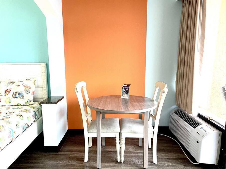 Apartment *fantastic Sunsets Await* Queen Beds *great Pools, Hot Tubs+++*m27