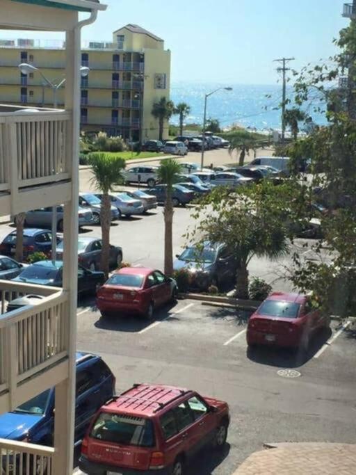 Apartment *delightful Cozy Retreat*pool, Steps To The Sand*h32 Myrtle Beach