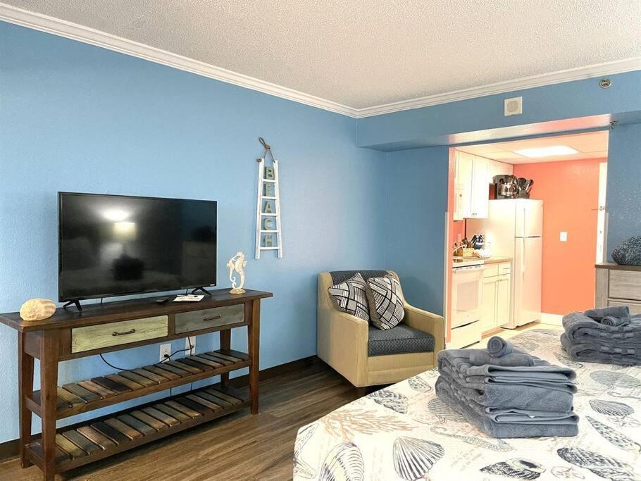 Apartment *beachy Ocean View Studio* King Bed*great Pools, Hot Tubs*s43 Myrtle Beach