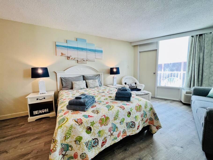 *comfy Condo*pools*hot Tubs*more*b49 Myrtle Beach