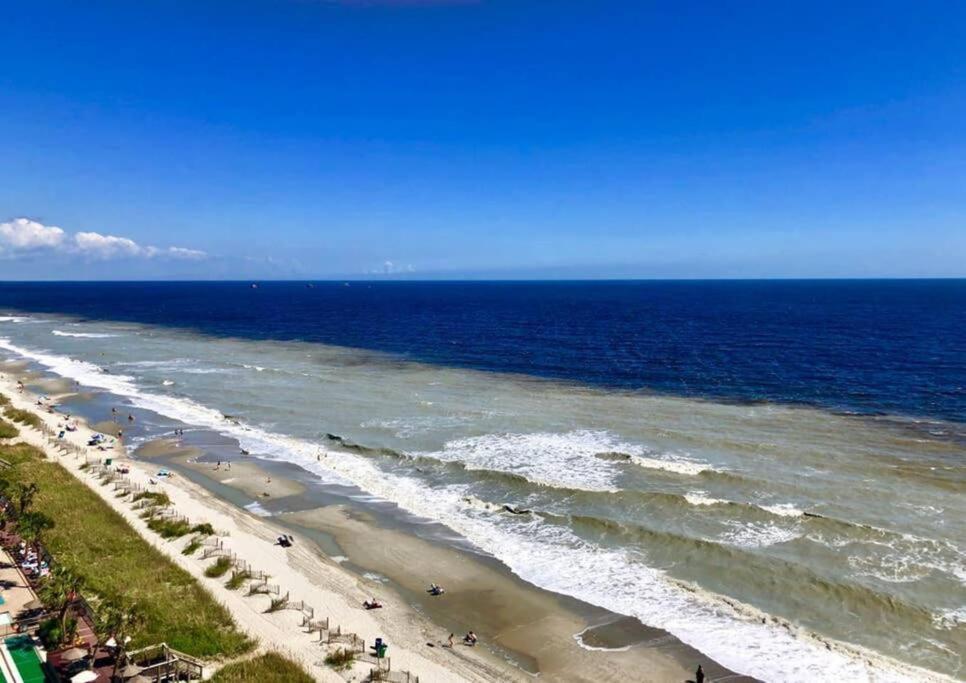 Apartment *oceanfront*king Bed*tons Of Water Amenities*renovated*k126
