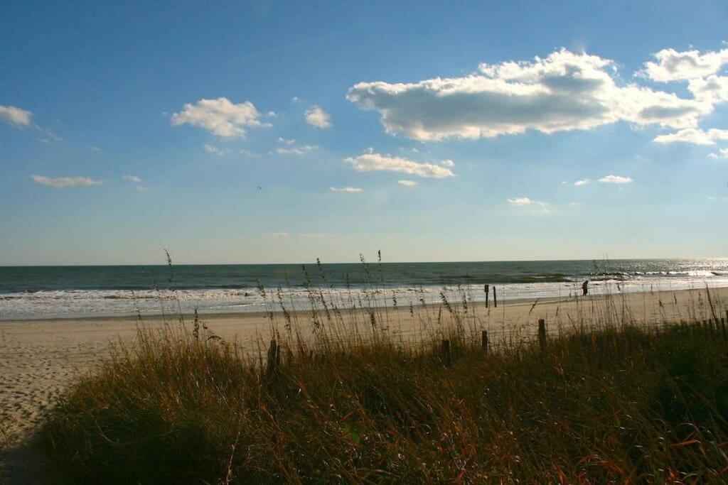 Apartment *a Family Retreat*pool*steps To The Beach*approved Dogs*d18-9 *