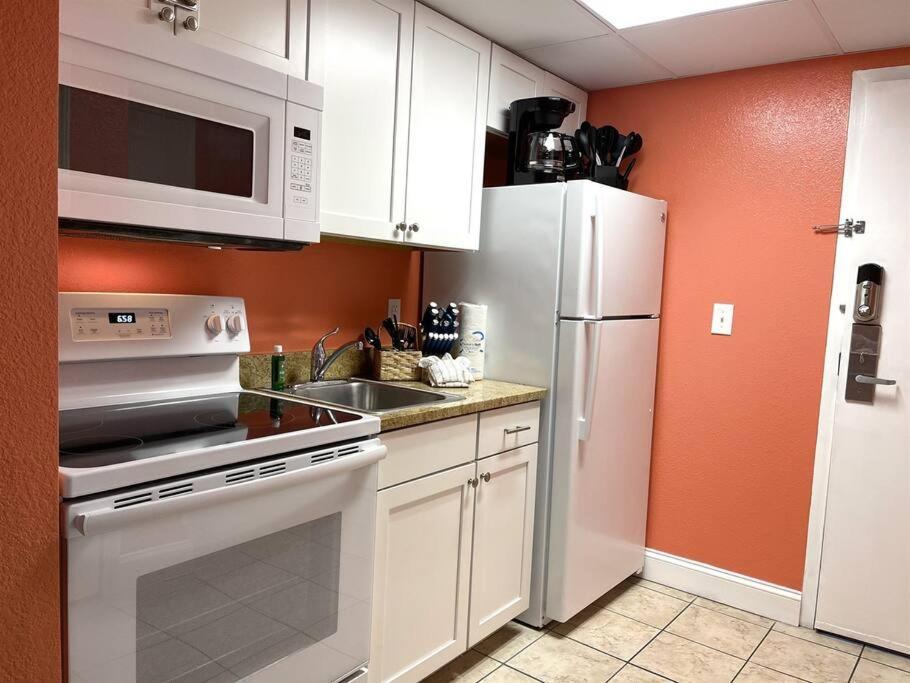 *beachy Ocean View Studio* King Bed*great Pools, Hot Tubs*s43