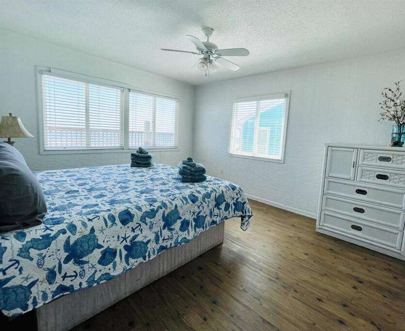 *oceanfront House On The Sand*6 Kings*12br, 12ba*private Hot Tub*sleep 36*pgp * Myrtle Beach