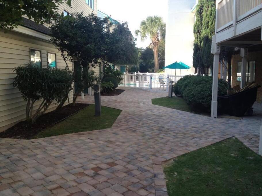 Apartment *renovated Townhouse*king Master*pool*steps To Sand*pt3 Myrtle Beach